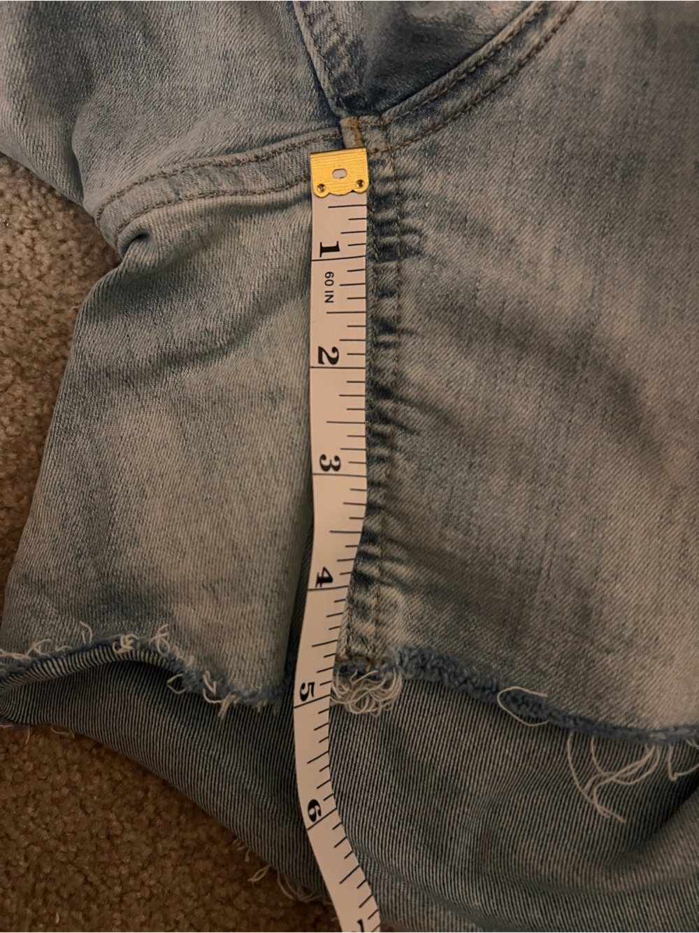 Express Light Wash High-Rise Frayed Hem Denim Shorts 5in - Picture 4 of 4